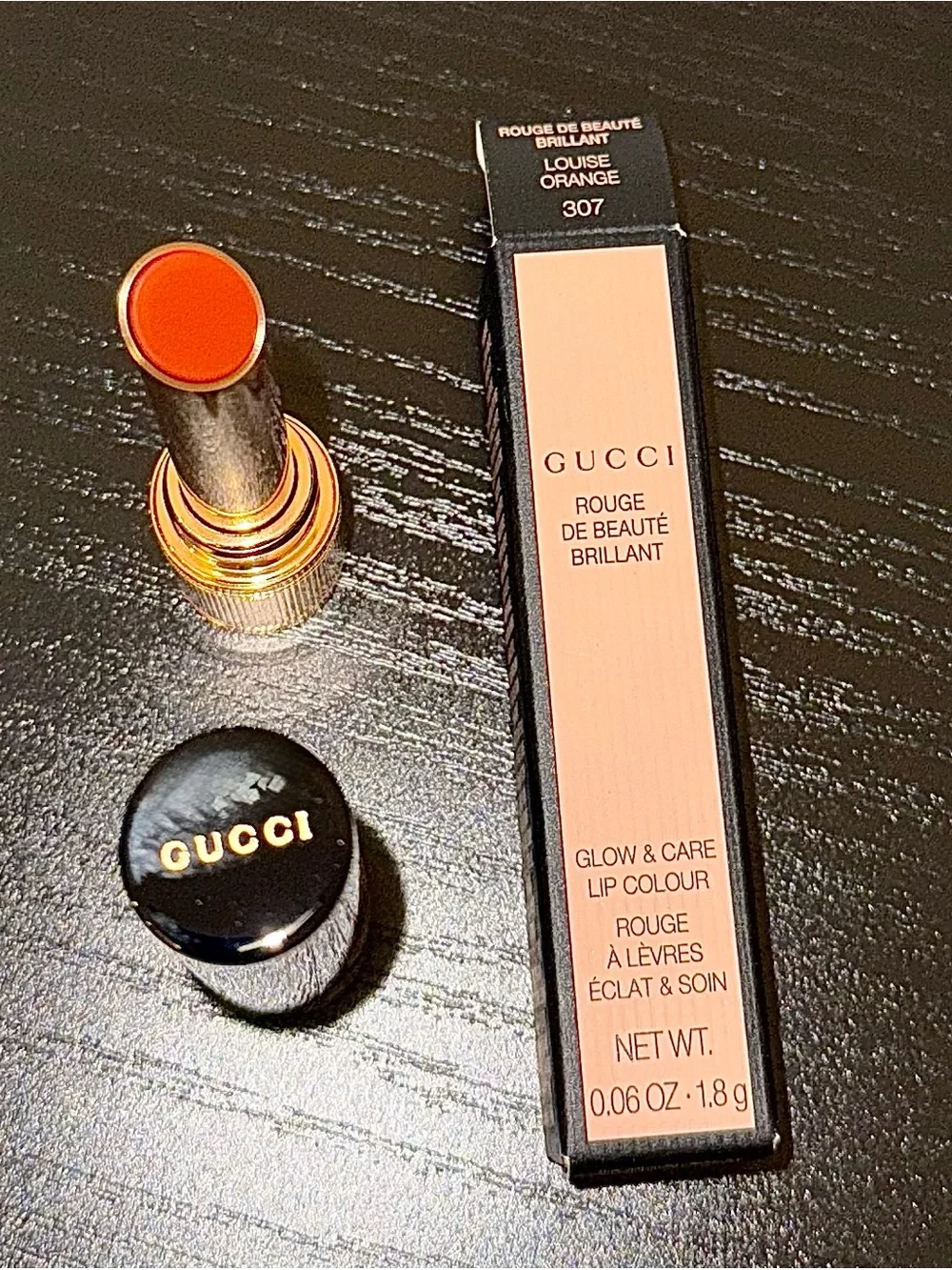 Gucci - Rouge de Beauté Brillant Glow & Care Lipstick (307 Louise Orange)
